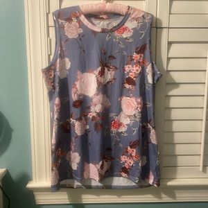 Floral sleeveless top. Multicolored- blue, pink, burgundy. Size XL. Amazon brand